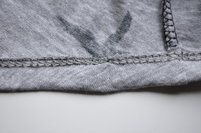 How to hem knits: a tutorial from Hey June Handmade